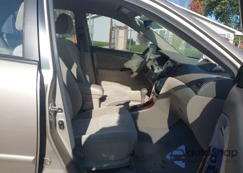 2004 Toyota Corolla Le из США, поврежденный, VIN 2T1BR32E44C235635